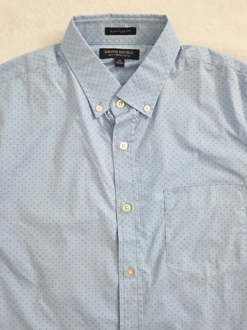Banana Republic Slim Tech Stretch Cotton Shirt Mens Medium Blue Polka Dot Button